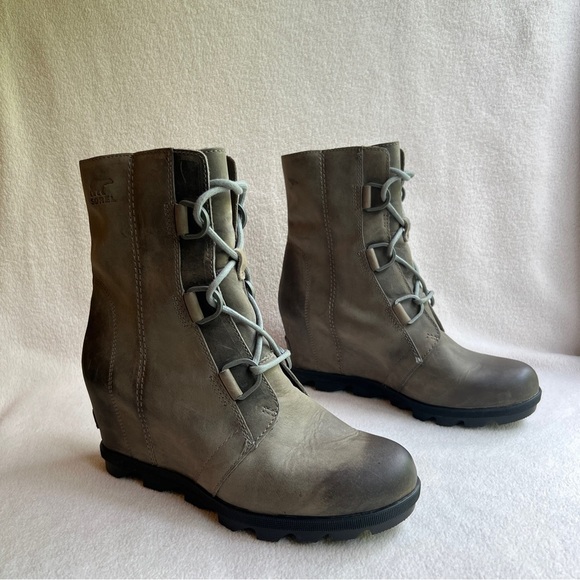 !Sorel Joan Of Arctic Wedge II Boots Lace up Waterproof Leather Gray Women's 9 - Picture 2 of 16
